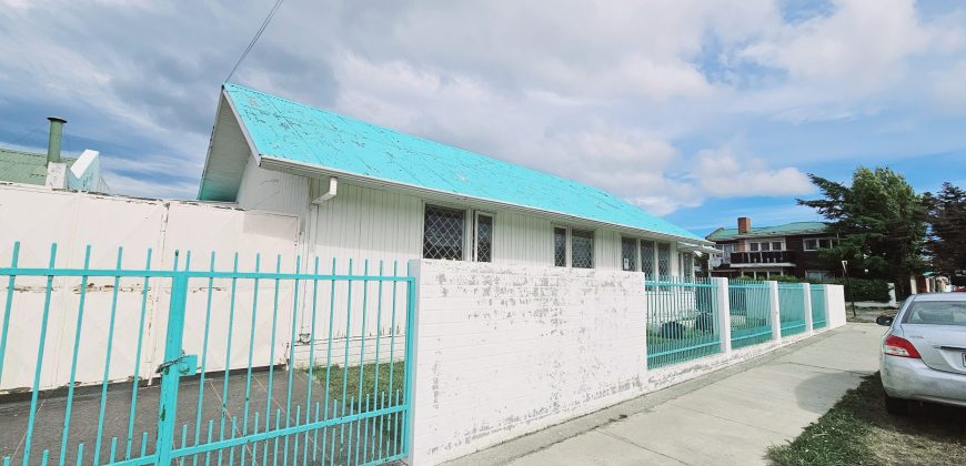 VENTA CASA ESQUINA CHILOÉ CON CAP. SERRANO