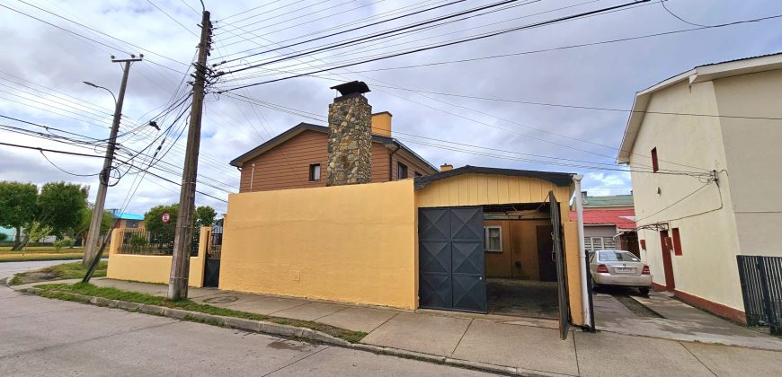 ARRIENDO/VENTA Casa de esquina Av España con José Robert