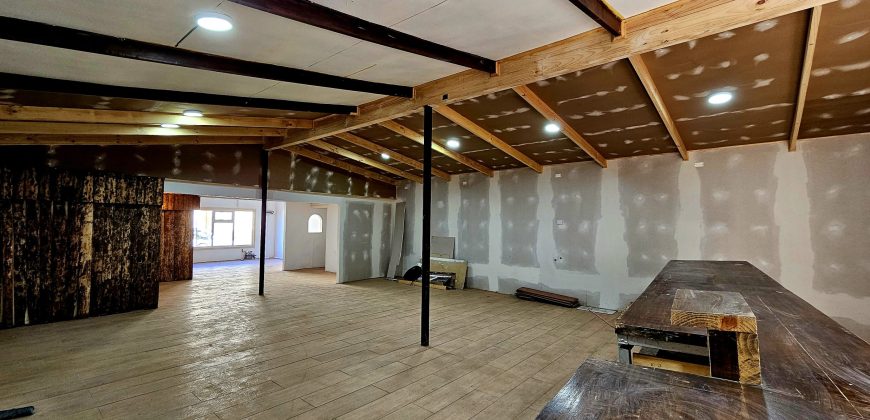 Arriendo Amplio local comercial Pto.Natales