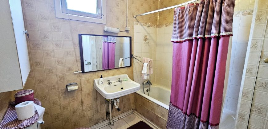 Casa con amplio sitio Av Bulnes