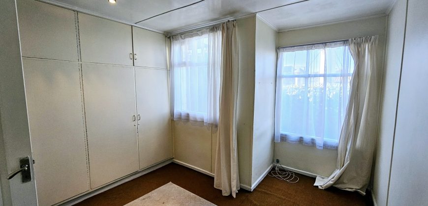 Casa con amplio sitio Av Bulnes