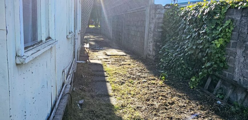 Casa con amplio sitio Av Bulnes