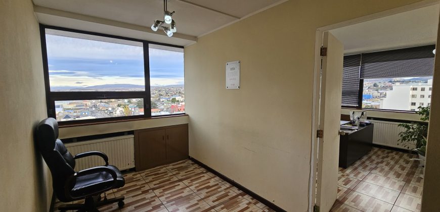 ARRENDADA amplia oficina en Ed Libertador
