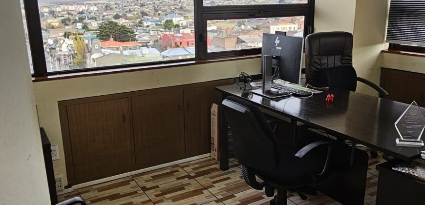 ARRENDADA amplia oficina en Ed Libertador