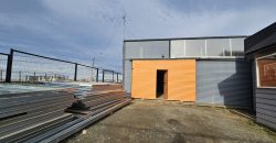 ARRENDADA Bodega con oficina