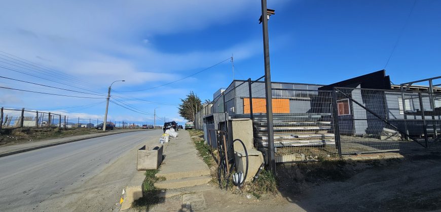 ARRENDADA Bodega con oficina