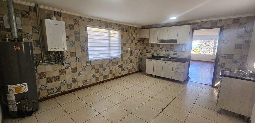 ARRENDADA/ Amplia Casa en Manuel Rodríguez