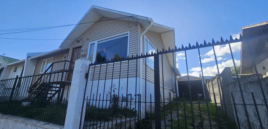 ARRENDADA/ Amplia Casa en Manuel Rodríguez