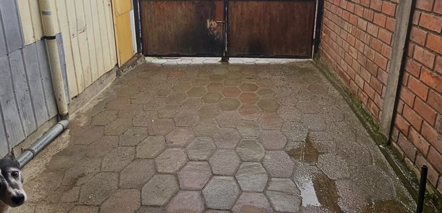 VENTA habitacional y comercial en Rómulo Correa con Circunvalación