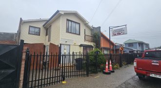 VENTA habitacional y comercial en Rómulo Correa con Circunvalación
